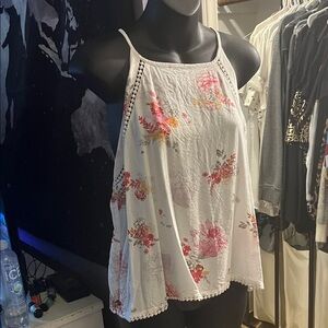 Mudd White and Pink Floral Blouse